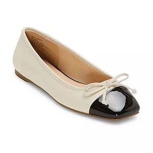 NEW Liz Claiborne Flora Ballet Flats! Memory Foam. Cream & Black. Women 10W